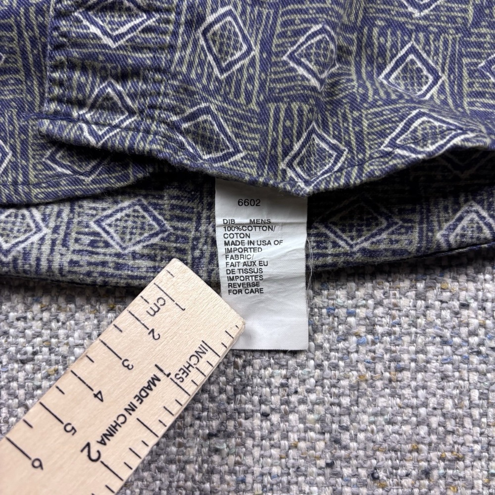 Woolrich Shirt Mens Medium Made in USA Geometric Diamond Short Sleeve Button Up - Picture 6 of 7